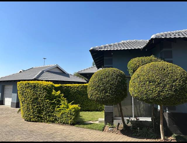 1 BEDROOM TOWNHOUSE FOR SALE IN WATERVAL EAST